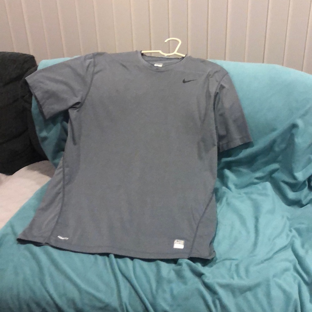 Nike Pro men’s tee